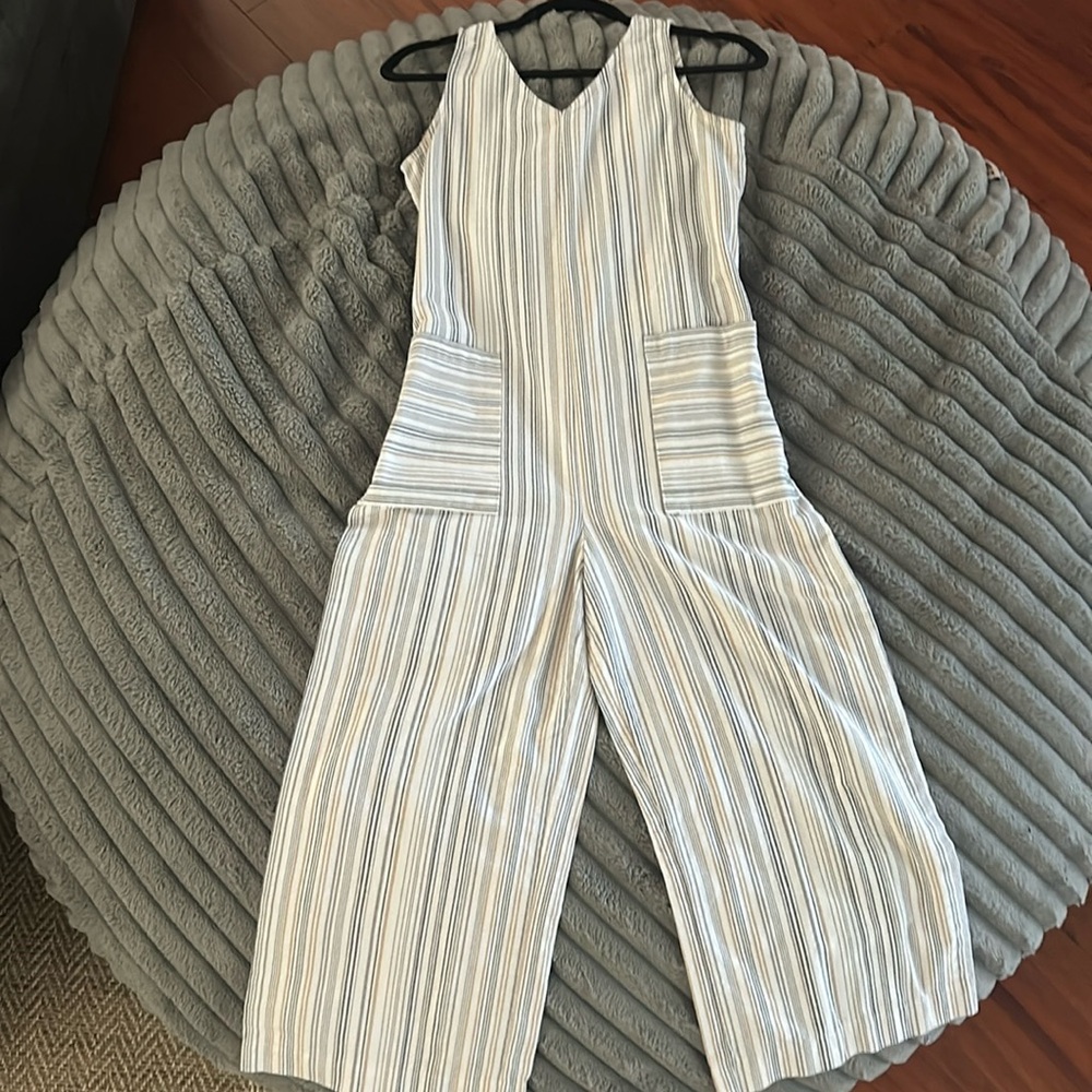 White pinstripe jumper